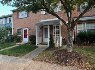 7618 Lee Landing Dr, Falls Church, VA 22043