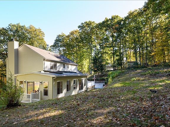 5th image of 57 Ennis Rd