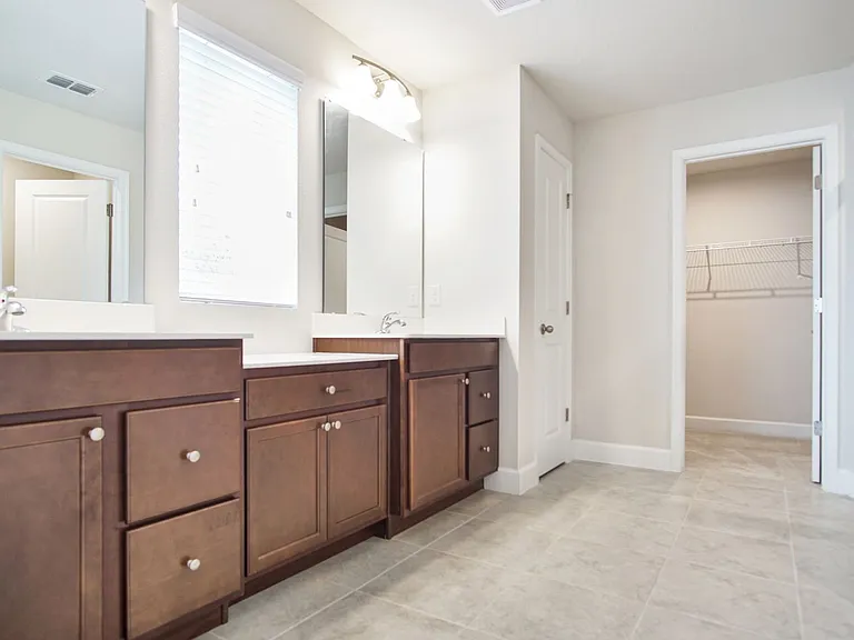 1419 Eucalyptus Way — Photo 29