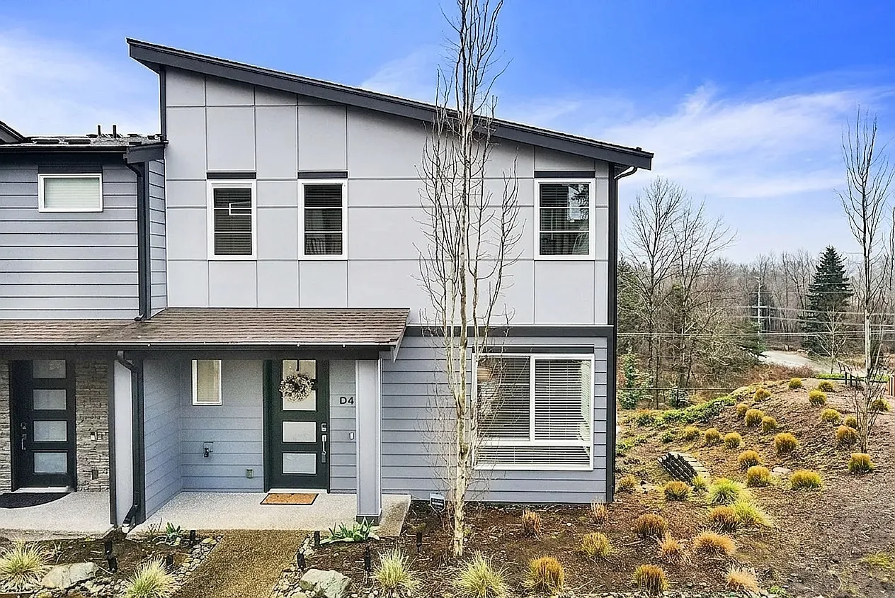 1325 Seattle Hill Rd — Photo 1