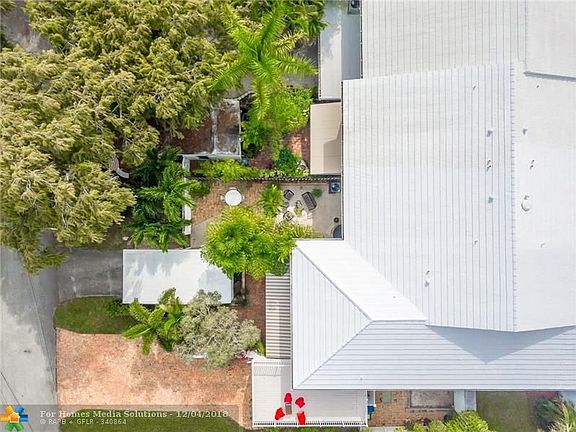4th image of 3 Hathaway Ln