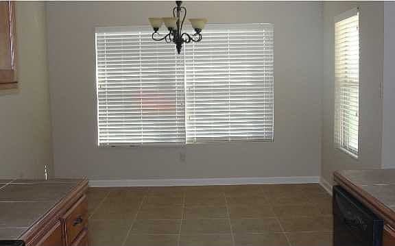 4th image of 433 Walter St
