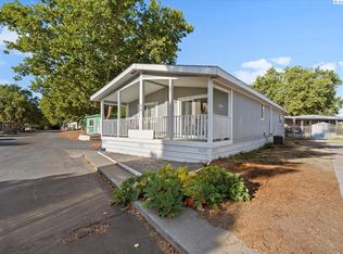 35 Nuclear Ln, Richland, WA 99354