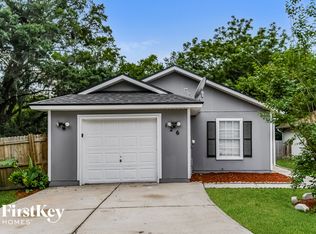 126 Cherry Tree Ct, Jacksonville, FL 32216