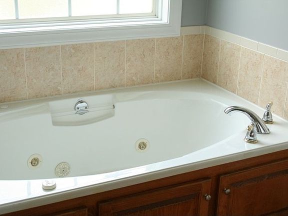 5th image of 3745 Butler Springs Dr