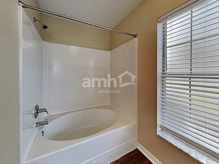 554 Sedgewood Cir — Photo 11