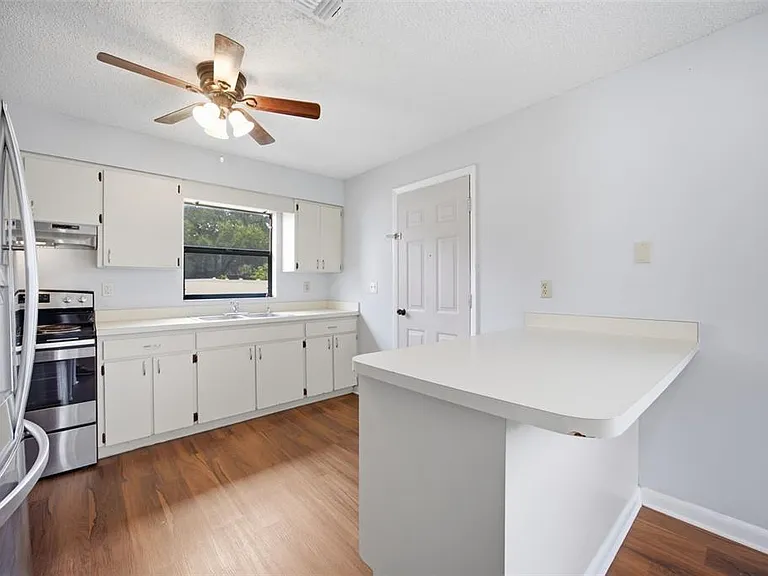 5412 N 48th St — Photo 10