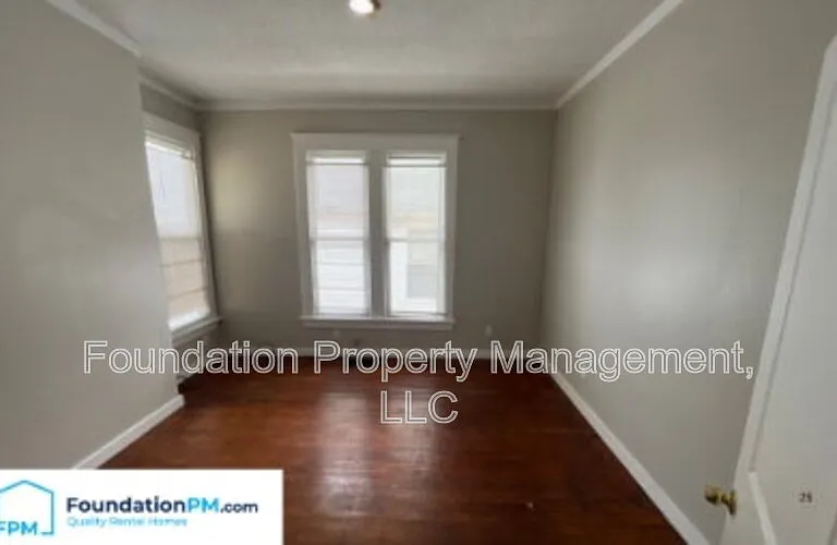 701 E Alston Ave — Photo 14