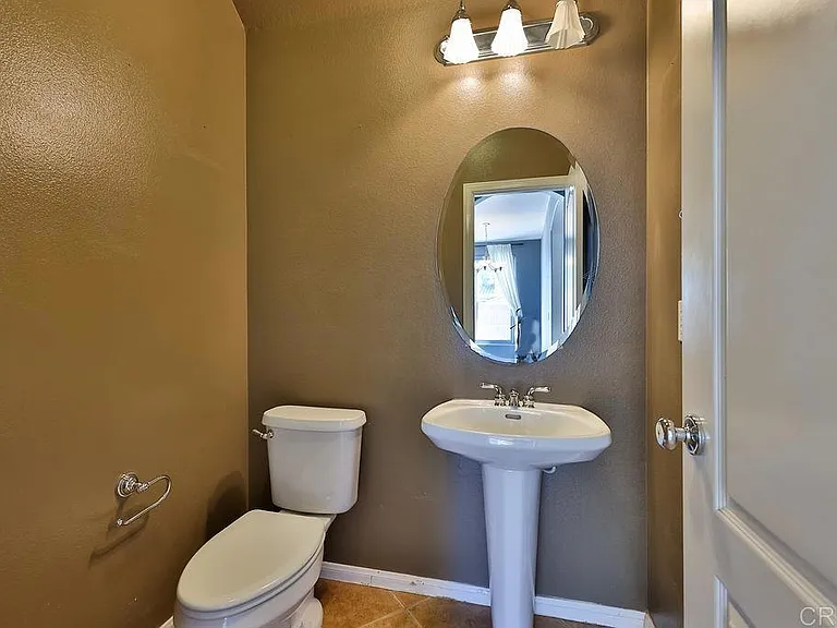 1046 Strawberry Creek St — Photo 13