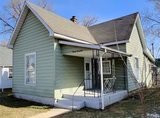 1429 Chestnut St, Columbus, IN 47201