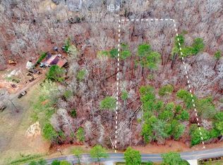 8241 Bow Trl, Woodstock, GA 30188