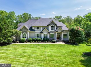 1409 Wynhurst Ln, Vienna, VA 22182