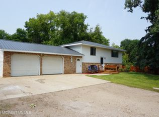 504 3rd Ave NW, Barnesville, MN 56514