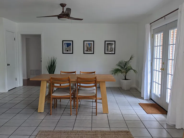 1104 Sycamore Dr — Photo 6