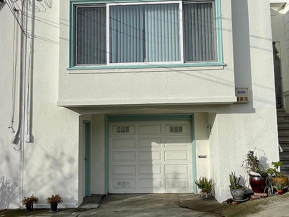 3rd image of 2543 27th Ave