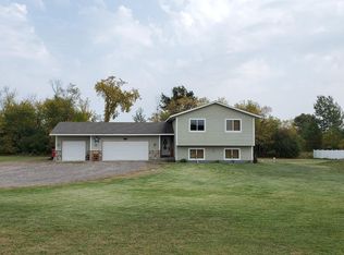 31939 Lever St NE, Cambridge, MN 55008