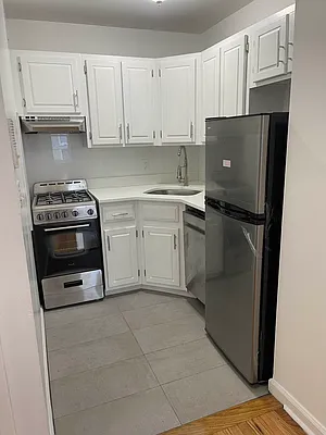 Rented by Joe Gotham LTD | media 16