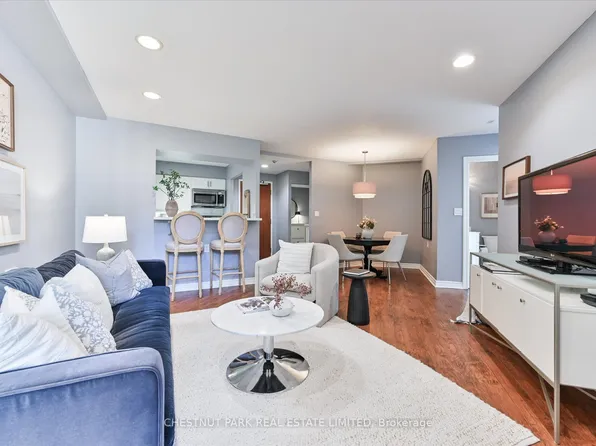1750 Bayview Ave #406, Toronto, ON M4G 4H6