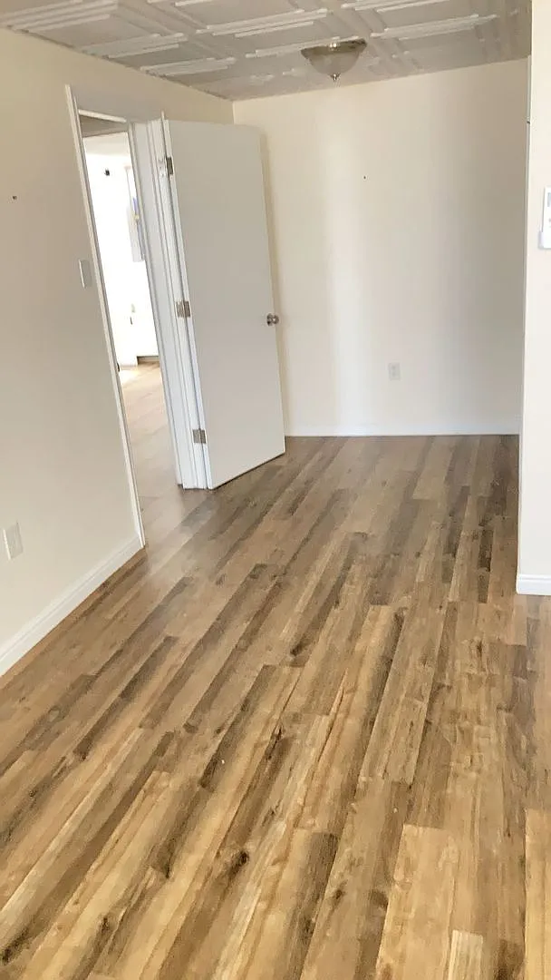 Basement Unit With All Utilities Included! — Photo 4
