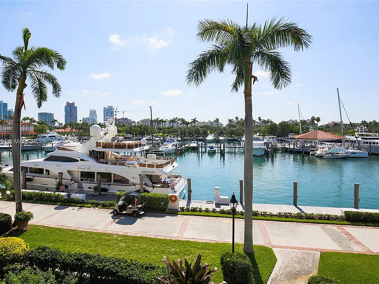 15122 Fisher Island Dr #15122 — Photo 30