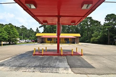 4th image of 69340 Highway 59