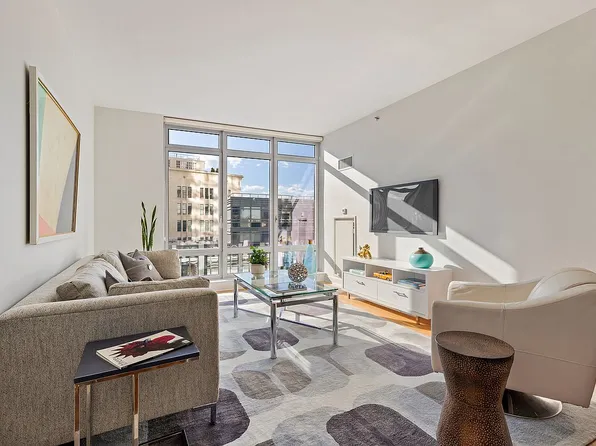 2 Northside Piers APT 5B, Brooklyn, NY 11249