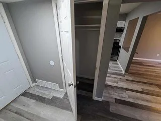 604 Clark St — Photo 22