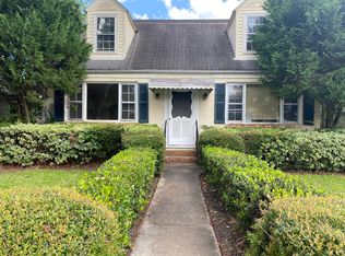 137 Simons St, Charleston, SC 29403
