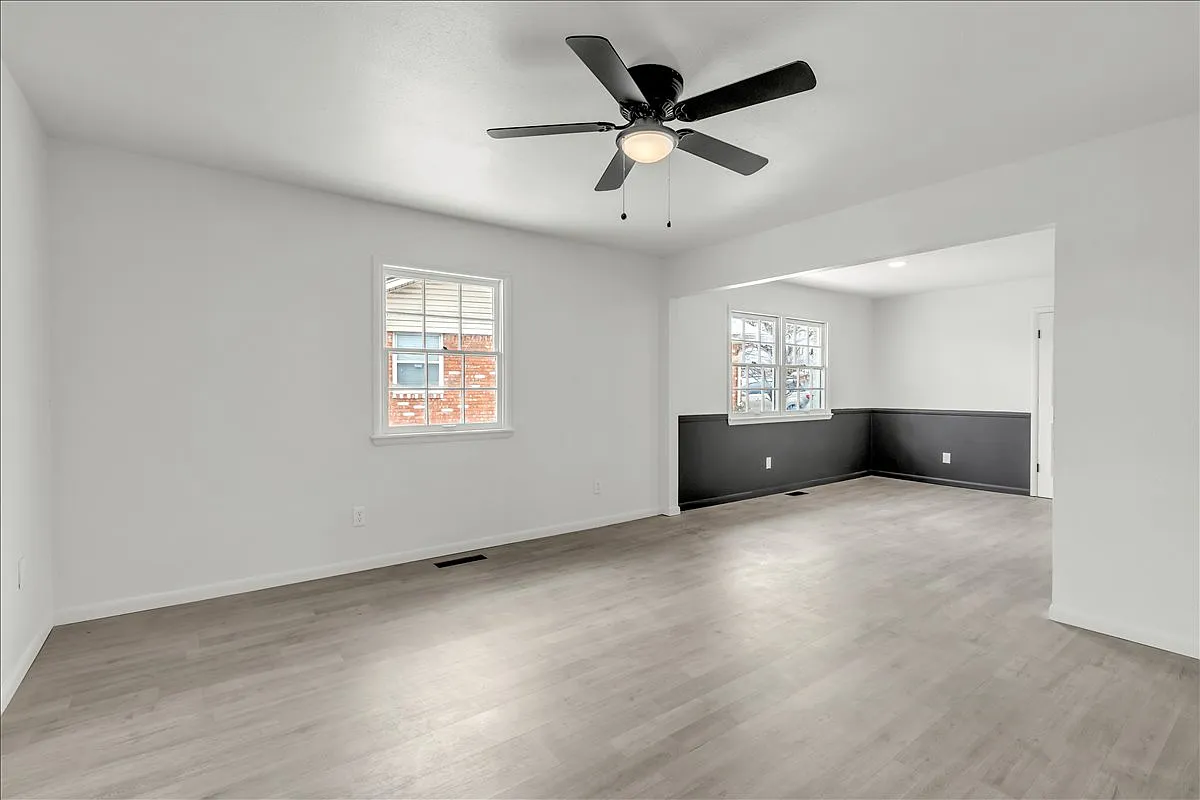 3 bed, 2068 sqft, $2,325 — Photo 1