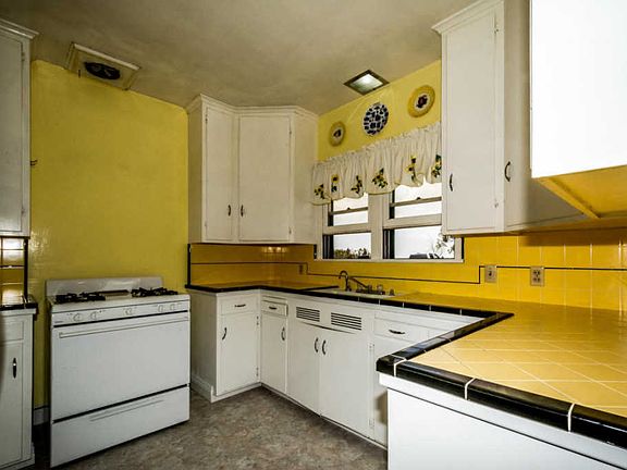 5th image of 31750 165th St E