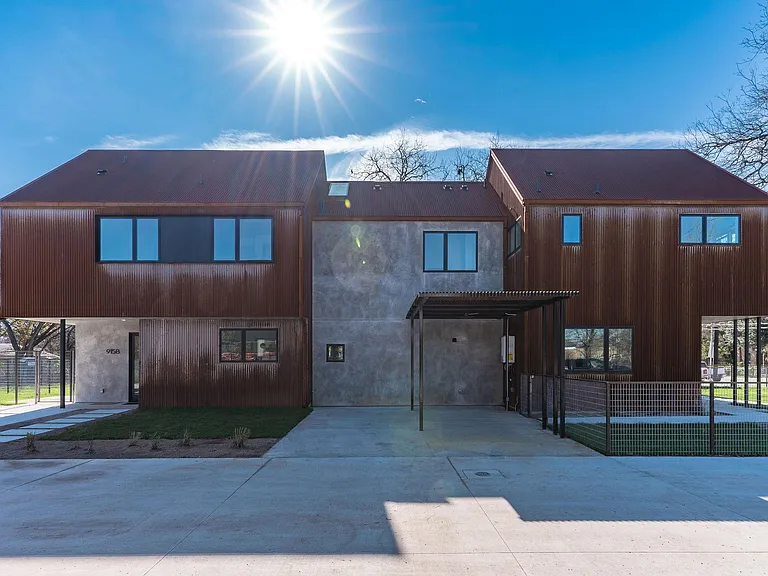 915 Tillery St #A — Photo 6