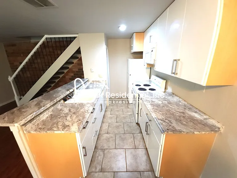 5948 Walerga Rd #3 — Photo 8
