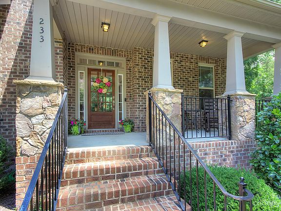 3rd image of 233 Hillandale Dr