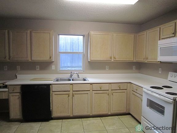 2nd image of 3905 Fox Trot Dr