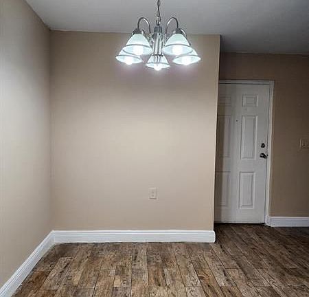 3rd image of 1198 Lake Terry Dr APT A