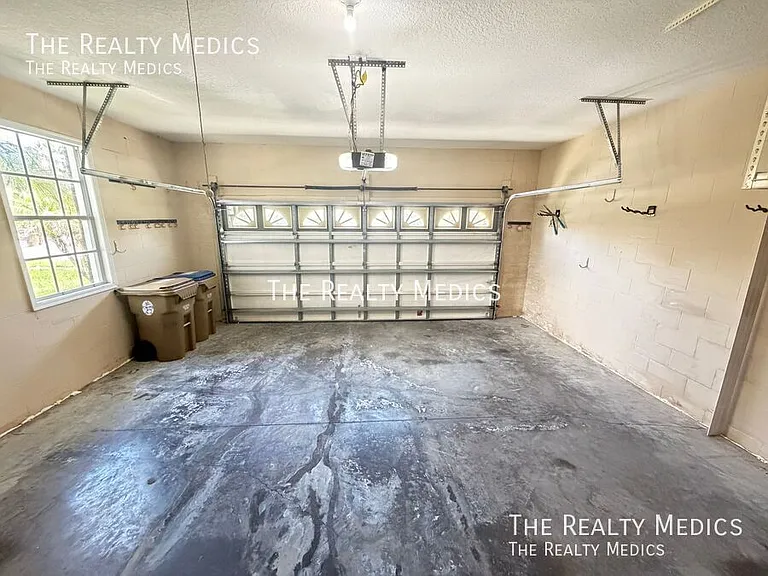 1565 The Oaks Blvd — Photo 53