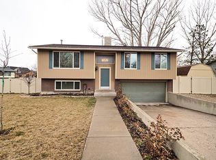 9186 S Laura Anne Way, Sandy, UT 84094