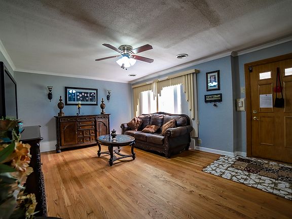 5th image of 36 E Lyndale Ave