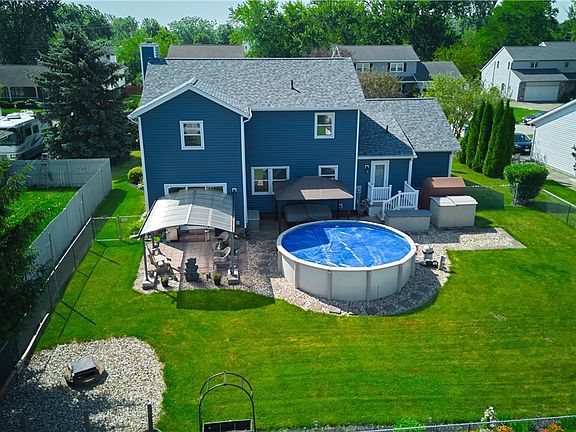 2nd image of 515 Linden Way Dr