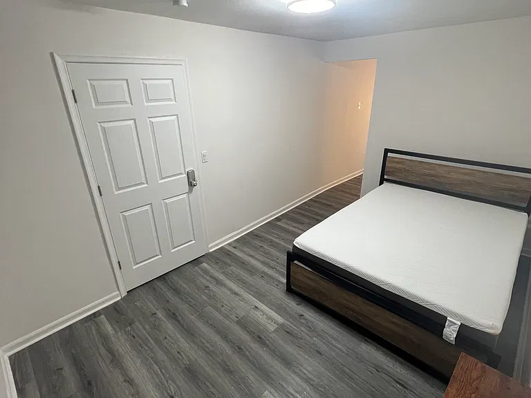 2405 Olden Ave #1 — Photo 3