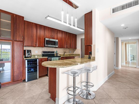 2nd image of 950 Ponce De Leon Rd #4030