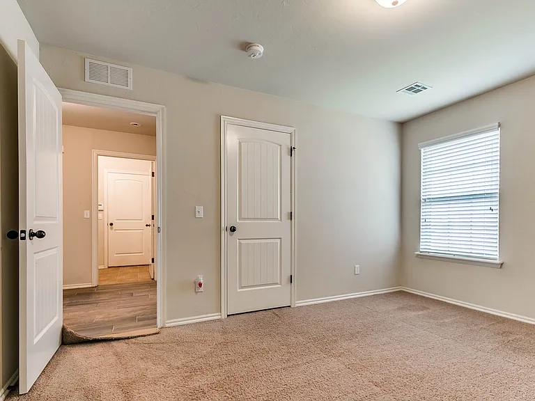 6829 NW 157th St — Photo 34