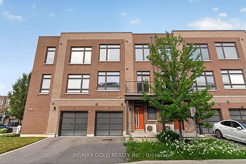 5 Beliveau St Photo 1
