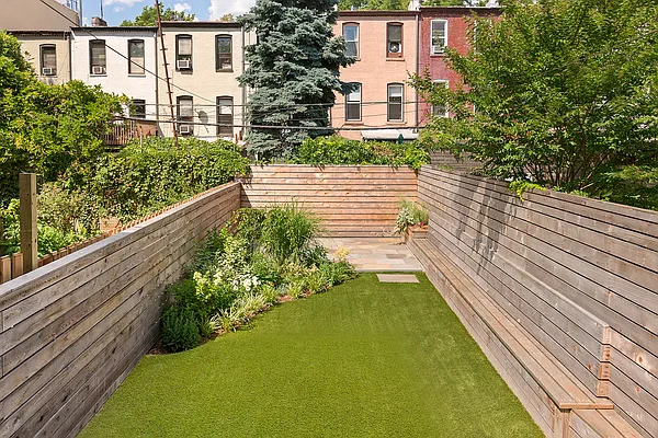 Sold by Corcoran | media 14