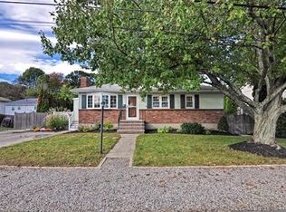 121 Rustcraft Rd, Dedham, MA 02026