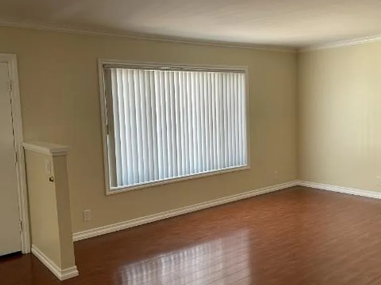 1400 Glenwood Rd — Photo 11