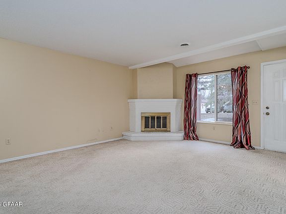 3rd image of 3720 Cherry St APT O59