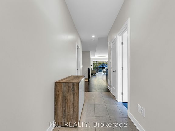 4th image of 6362 Renaud Rd