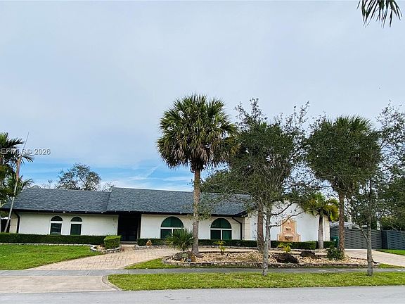 2nd image of 8701 SW 191st St