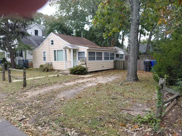 174 Pinehurst Rd, Brick, NJ 08723
